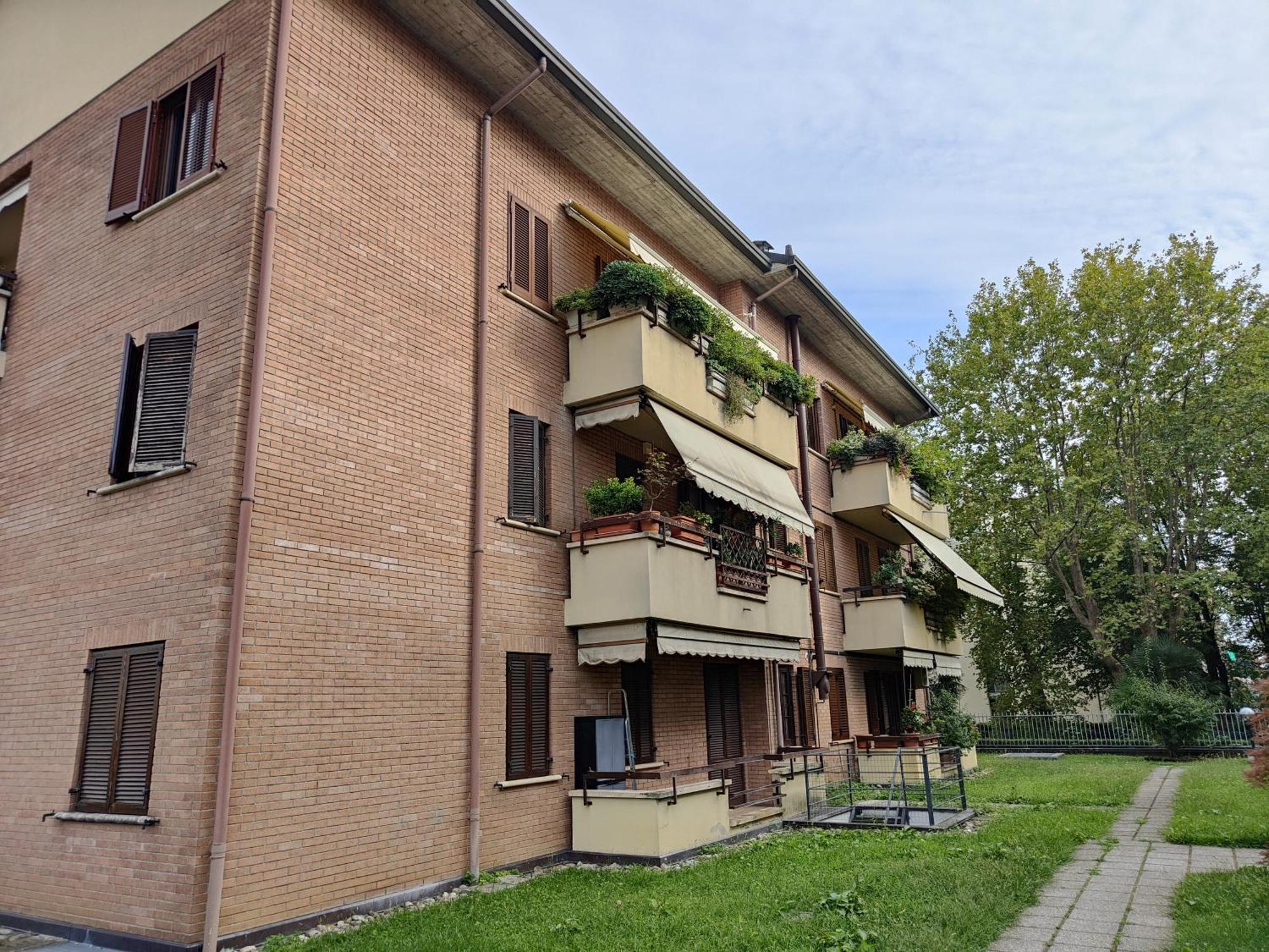 Ketty House B&B - Policlinico Di Monza, U-Power Stadium Exterior photo
